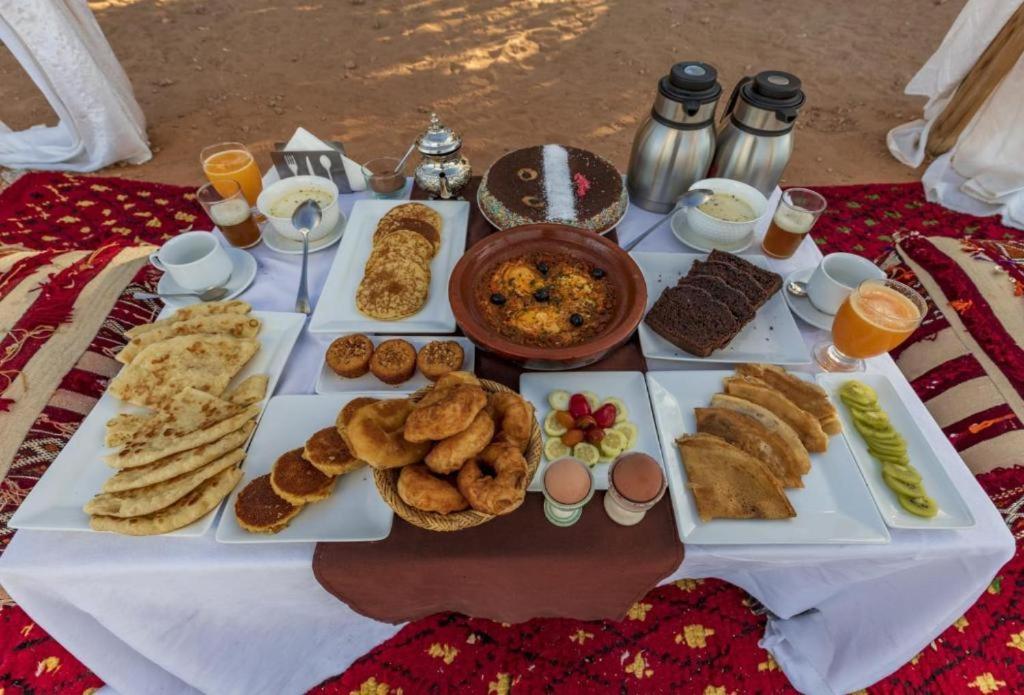 Blue Sky Luxury Camp Hotel Merzouga Exterior photo